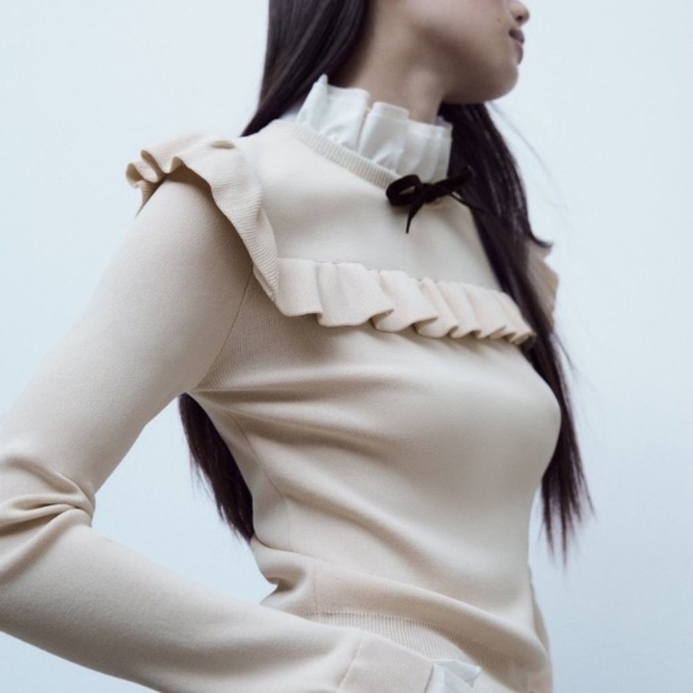 ZARA CONTRAST KNIT SWEATER